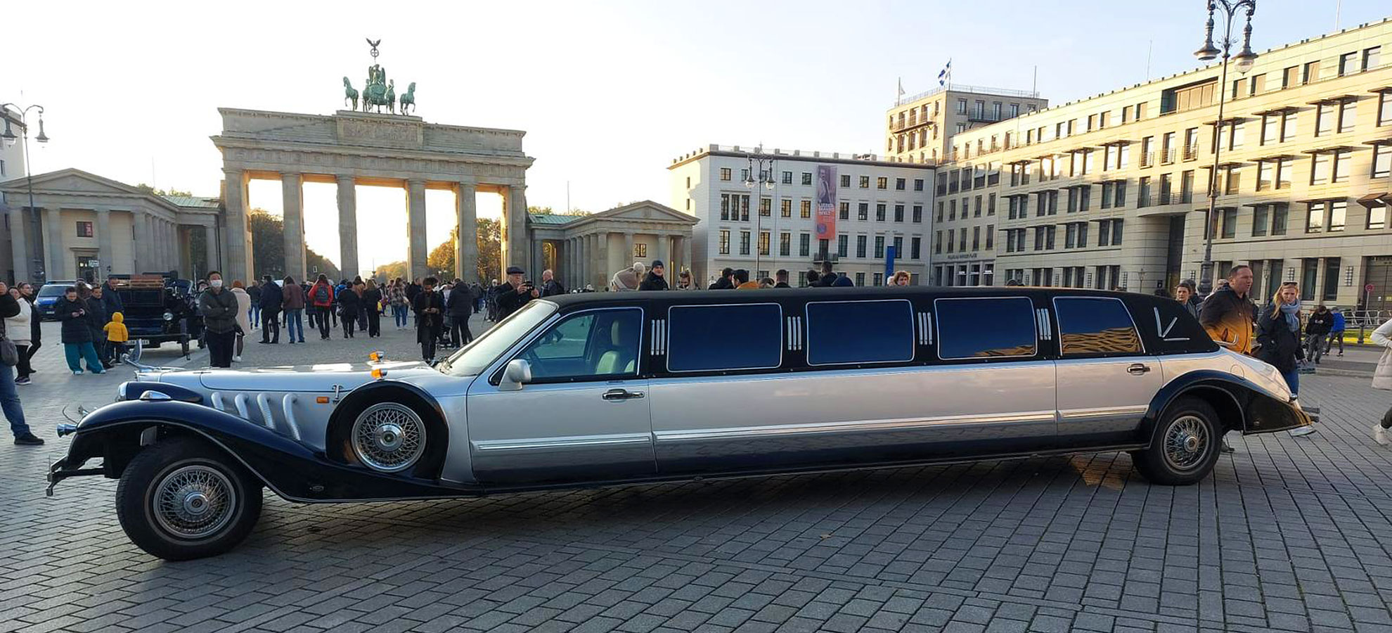 Excalibur Stretchlimo für den JGA in Berlin / Excalibur stretch limousine for the hen party or stag do in Berlin