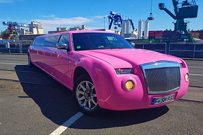 Pink stretch limousine Frankfurt