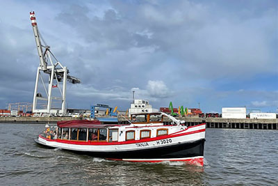 Barge ride