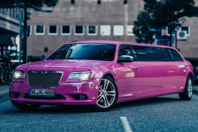 Pink stretch limousine Hamburg