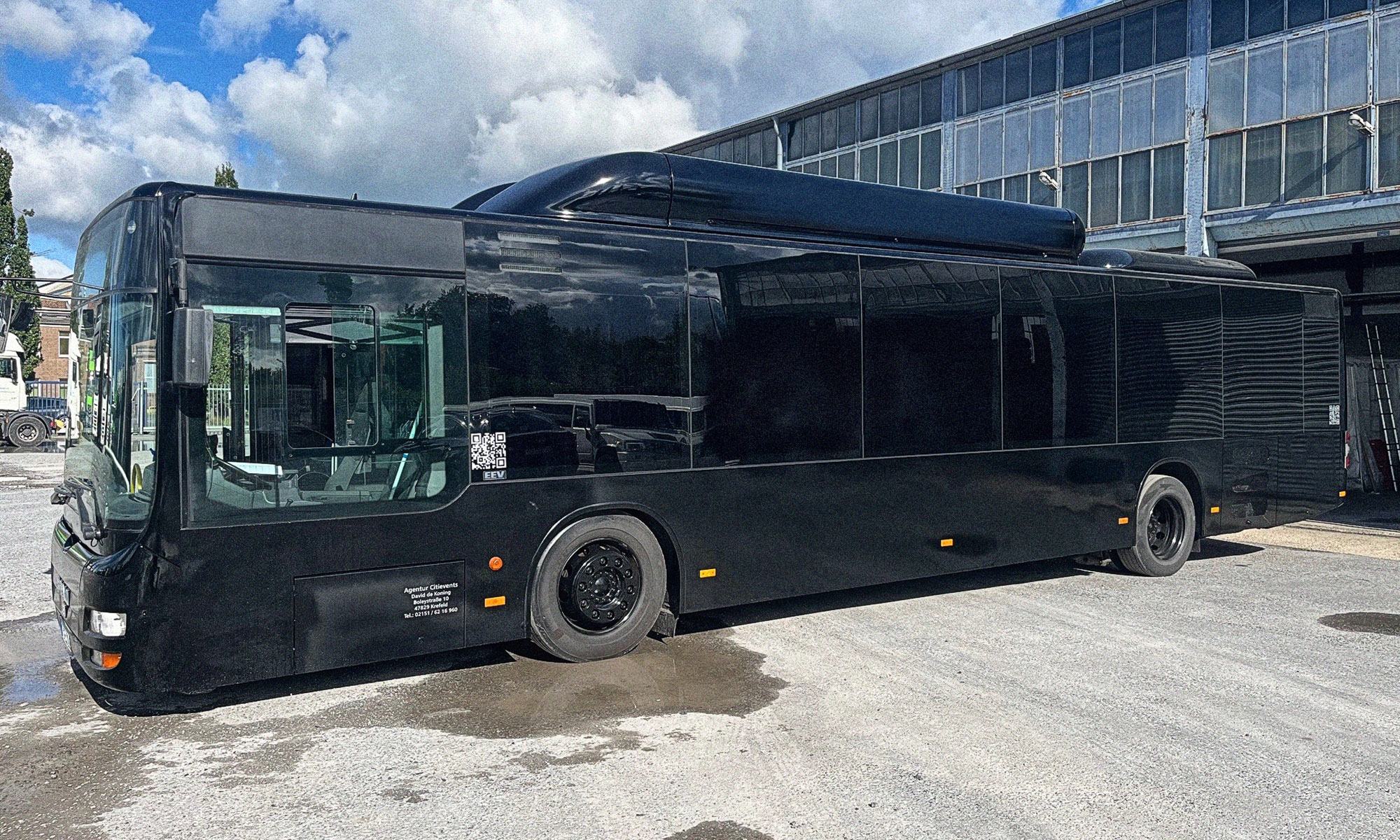 XXL Partybus für den JGA in Köln / XXL party bus for the hen party or stag do in Cologne