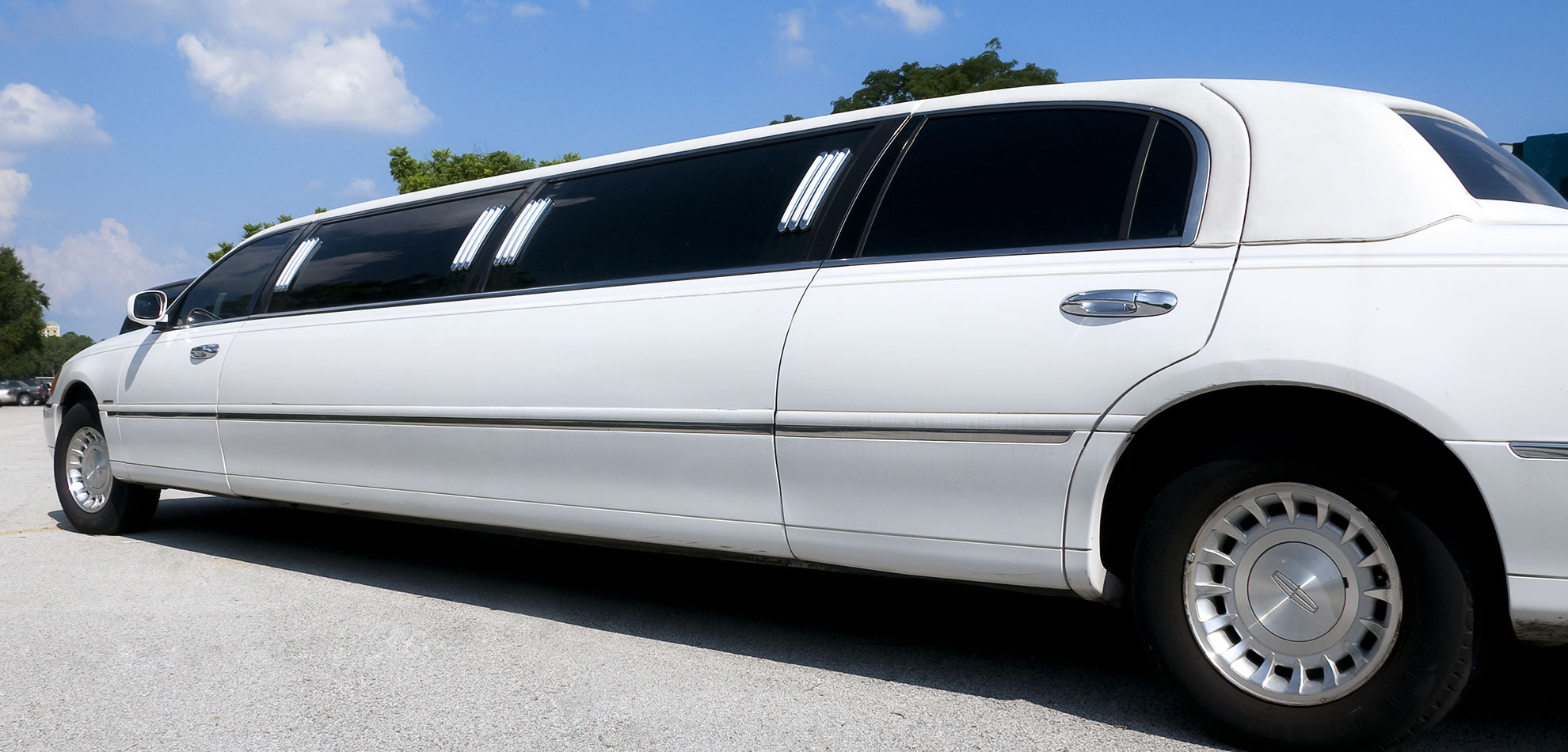 Lincoln Town Car Stretchlimo für den JGA in Leipzig / Lincoln Town Car stretch limousine for the hen party or stag do in Leipzig