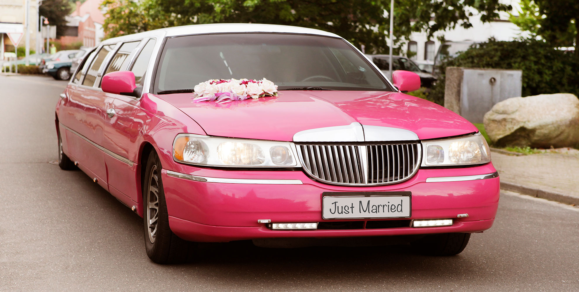 Pinke Stretchlimo für den JGA in Leipzig / Pink stretch limousine for the hen party in Leipzig