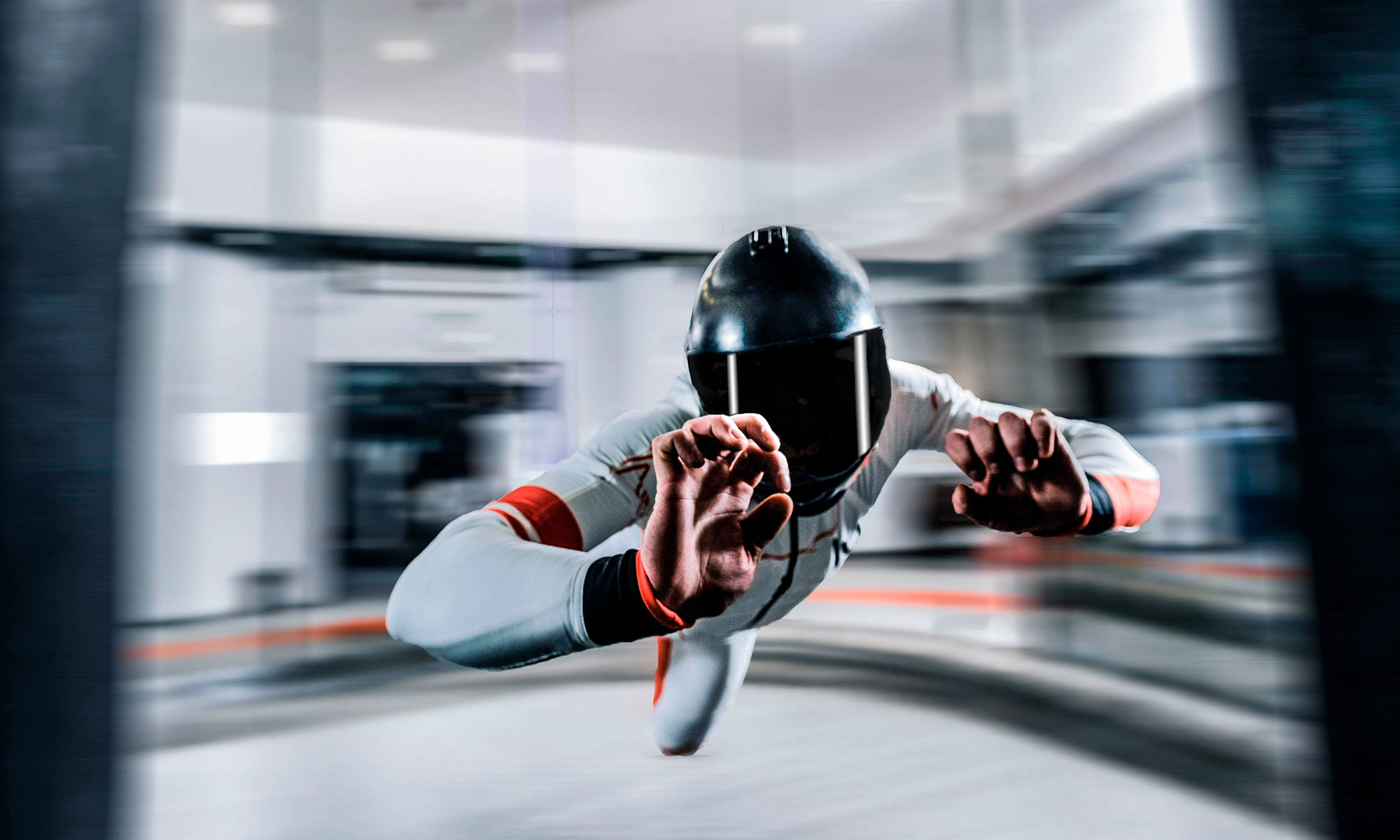 Indoor Skydiving buchen / Book indoor skydiving