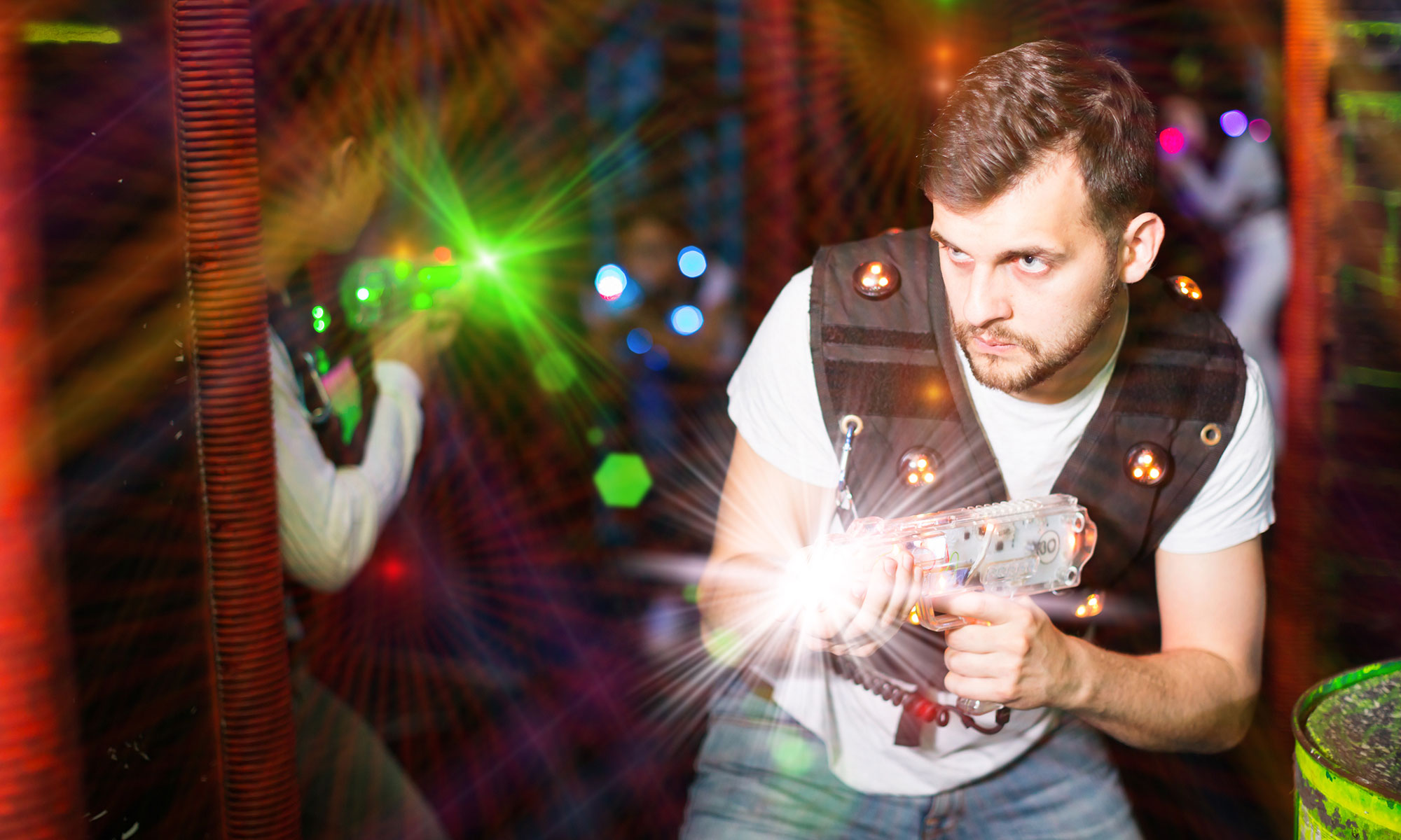 Lasertag spielen / Play laser tag